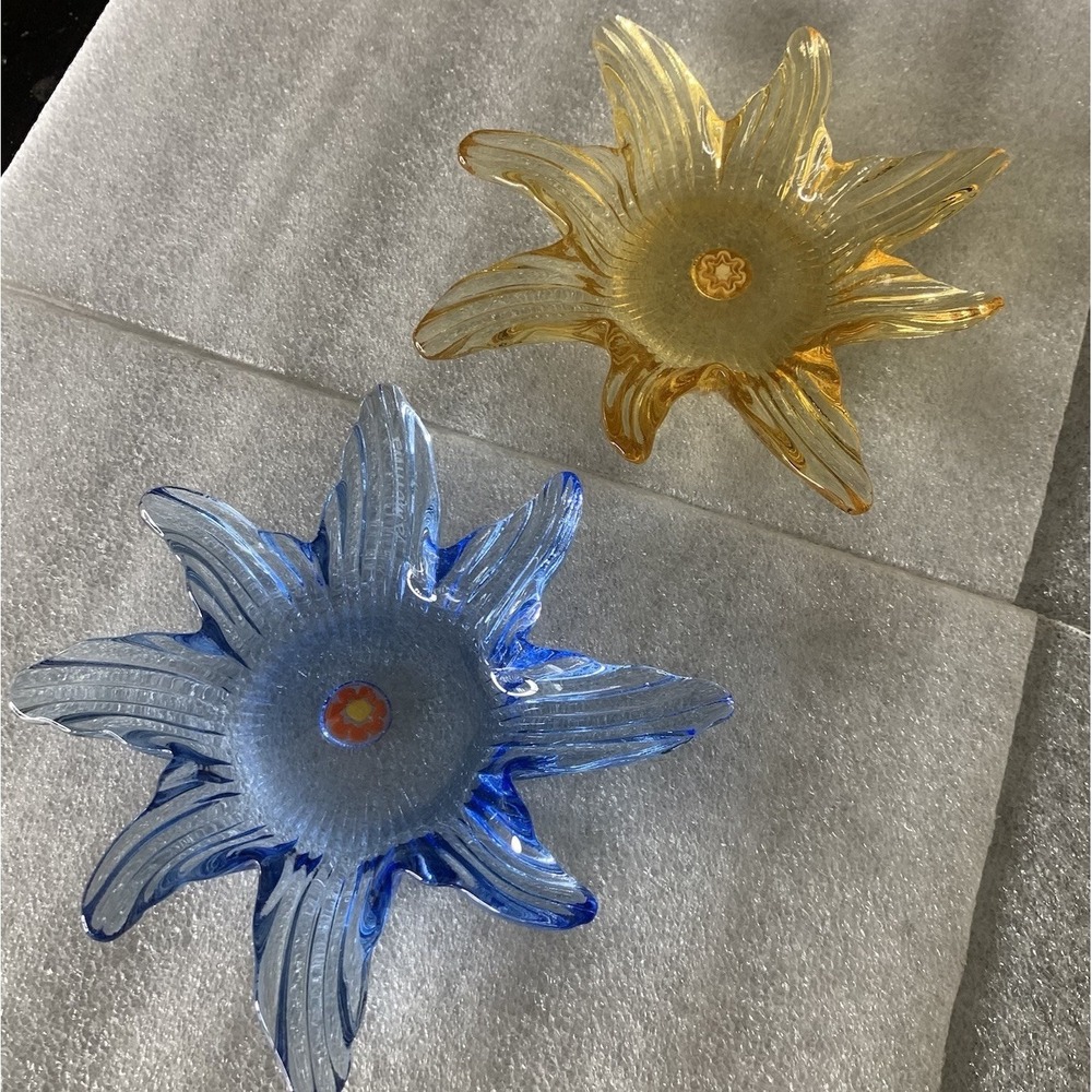Vintage Murano glass flower-shaped bowls in amber and blue colors, Aprx. 5"